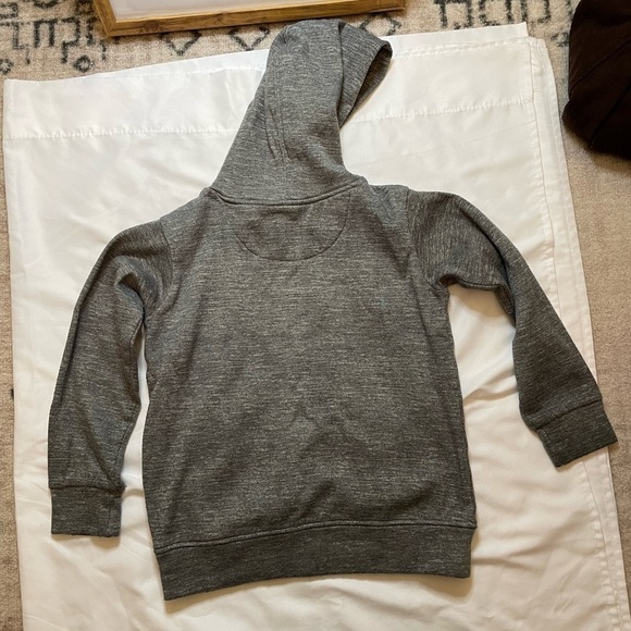 Boys Spalding size small (8) gray hoodie - Picture 2 of 3